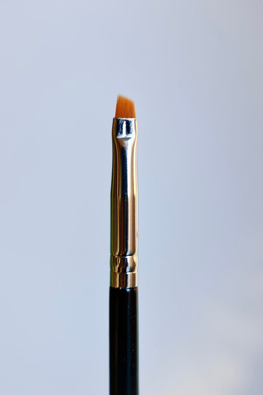 Angled Eyeliner Brush