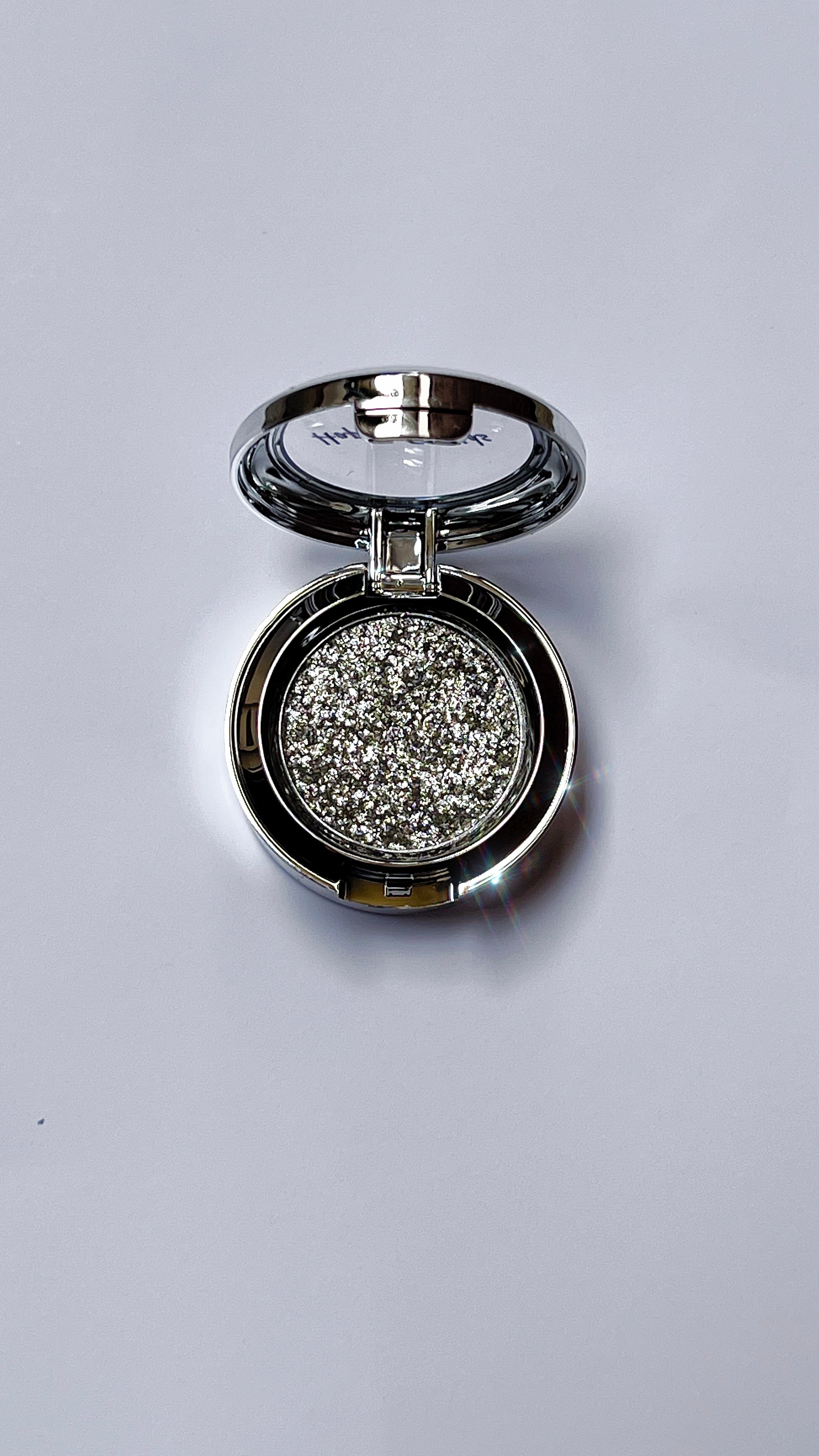 “SPARKLING WATERFALL” SINGLE EYESHADOW | BRIDAL EDITION