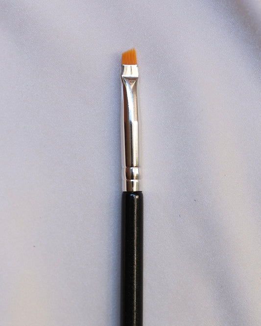 Angled Eyeliner Brush