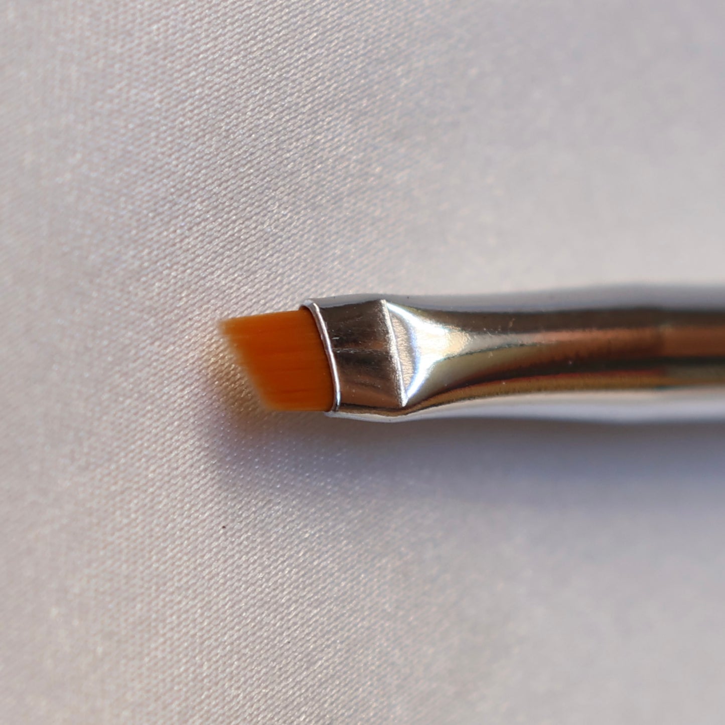 Angled Eyeliner — Workflow Precision Tool