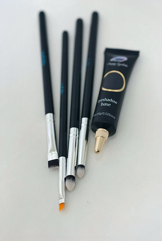 ULTIMATE “EYELINER EXPERT” EYE MAKEUP SET