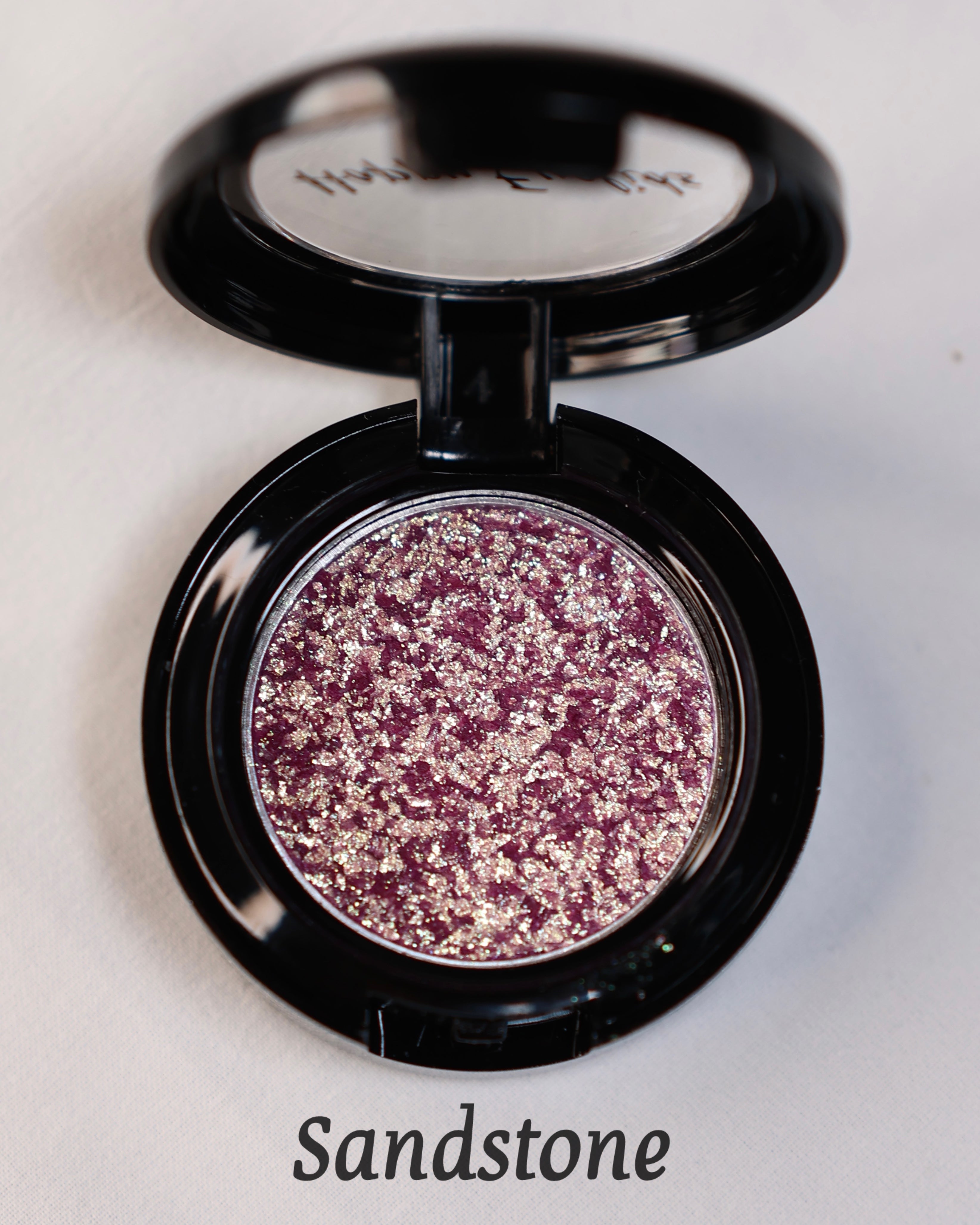 “REGALIA BEAM” MULTICHROME SINGLE EYESHADOW