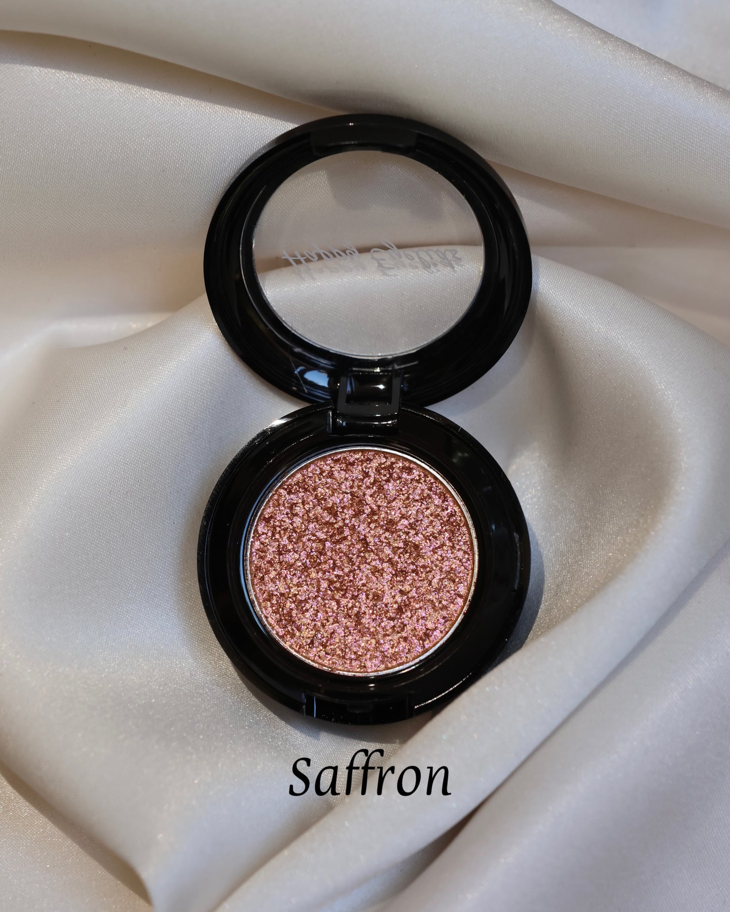 “REGALIA BEAM” MULTICHROME SINGLE EYESHADOW