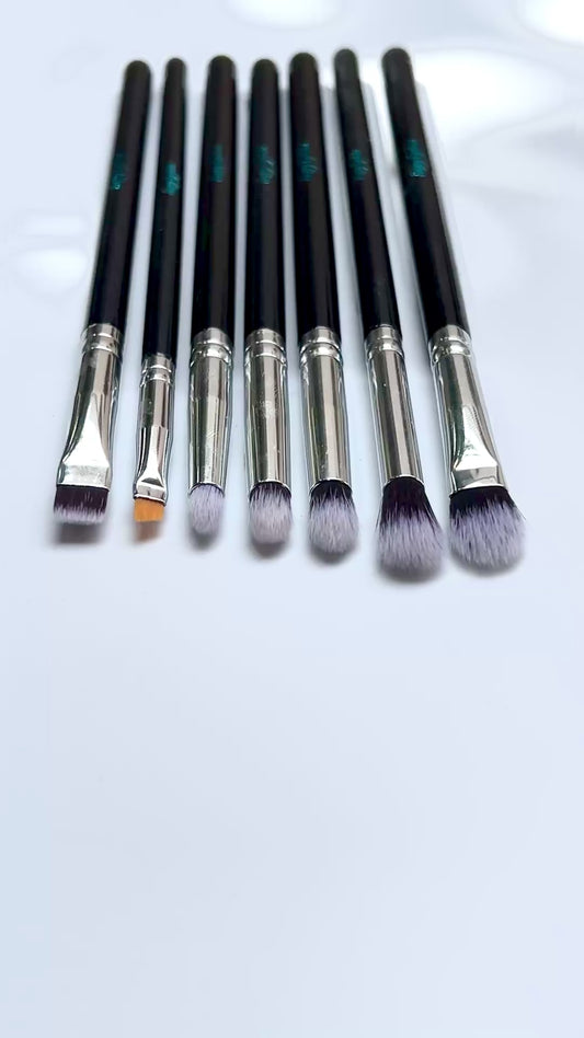 IMPERATIVE EYE MAKEUP BRUSH SET